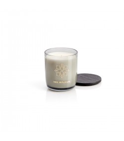 Irish leather and oud Luxury Natural Candle Max Benjamin