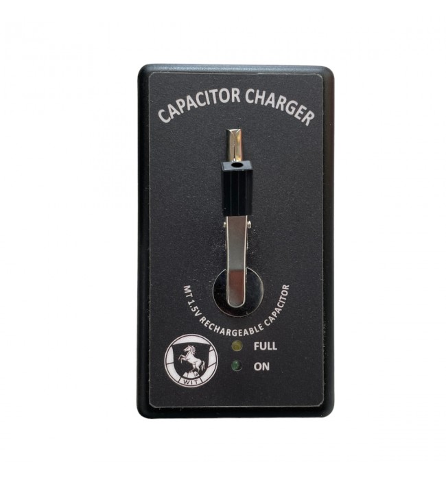 Quick charging apparatus for MT 1.5 V capacitors battery