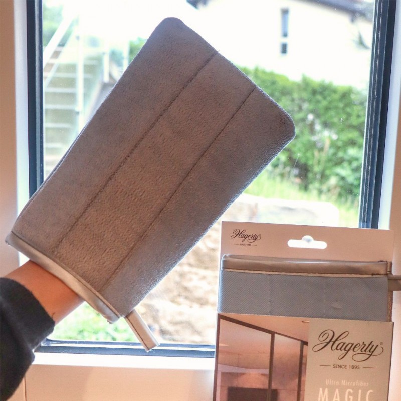 Hagerty Magic Microfibre Glove to Clean Glass Surfaces and Mirrors Hagerty Magic Microfibre Glove to Clean Glass Surfaces and Mirrors