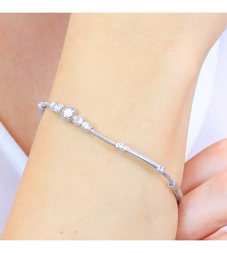 Guess women's bracelet with white z ...