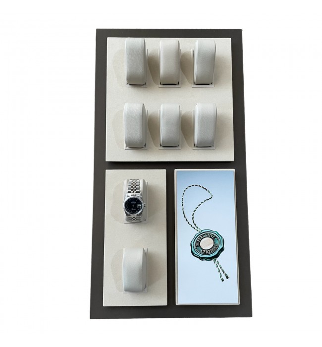 Presentation tray on Rolex for 8 watches for store display